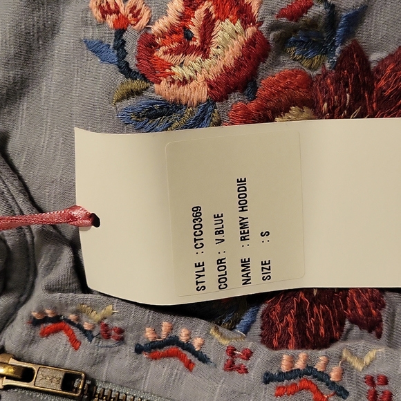 NWT CAITE embroidered hoodie. - Picture 7 of 9